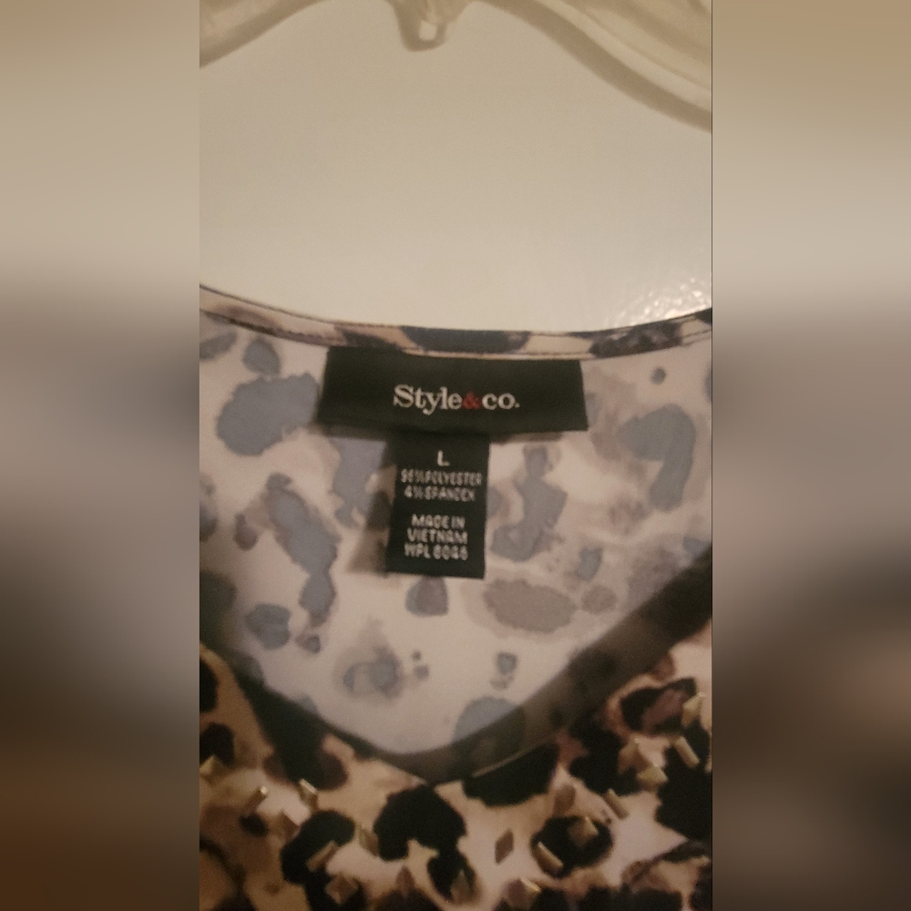 Leopard Top - Picture 2 of 3